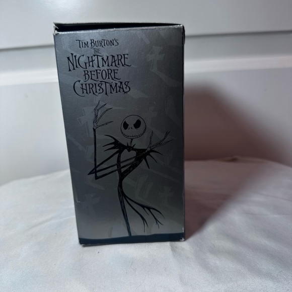 Nightmare Before Christmas Jack Skellington & Sally Ornament Set w Box - Picture 12 of 13